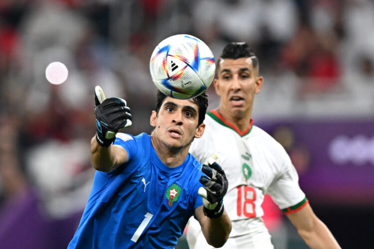 Kiper Maroko Yassine Bounou hanya kebobolan satu gol karena bunuh diri rekannya sendiri.