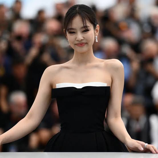 JENNIE BLACKPINK