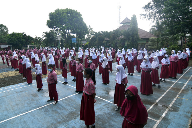 Pembelajaran tatap muka (PTM) secara langsung antara guru dengan murid merupakan strategi yang paling efektif dalam memulihkan pendidikan.