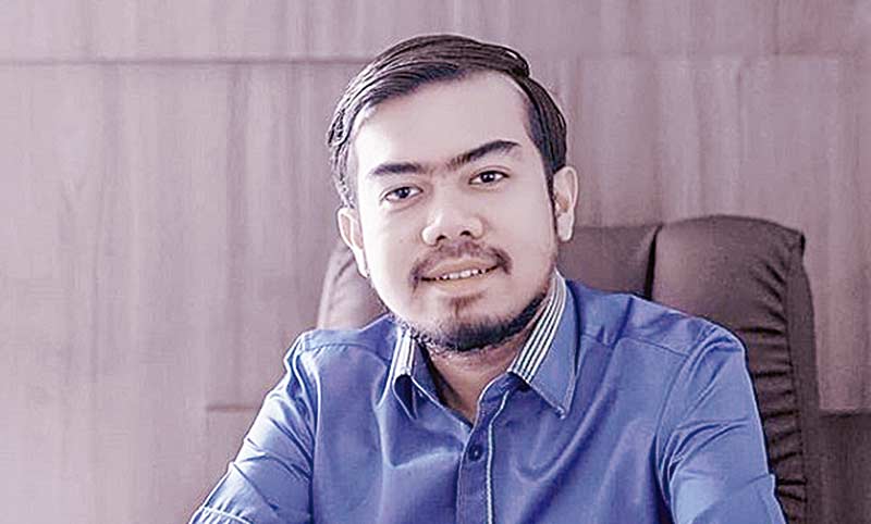 ( Ginda Burnama Wakil Ketua DPRD Pekanbaru )