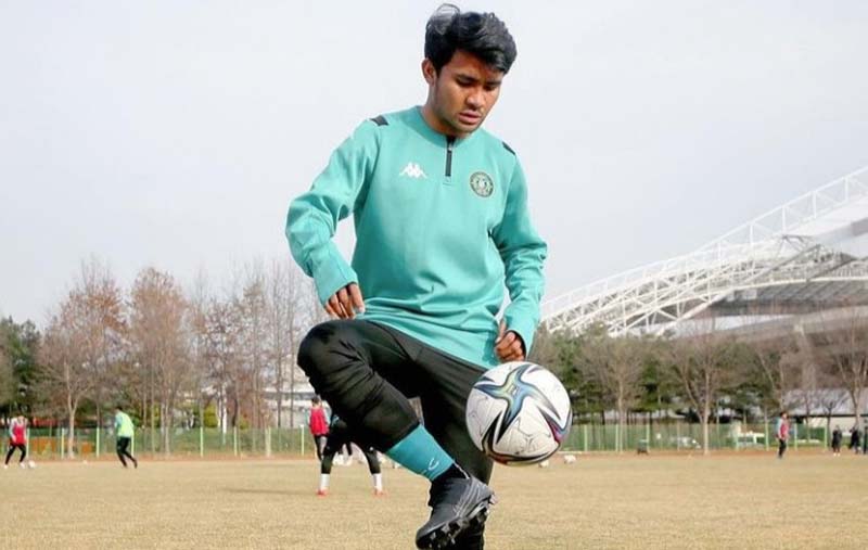 Asnawi Mangkualam saat berlatih bersama klubnya Ansan Greeners FC (Korea Selatan).