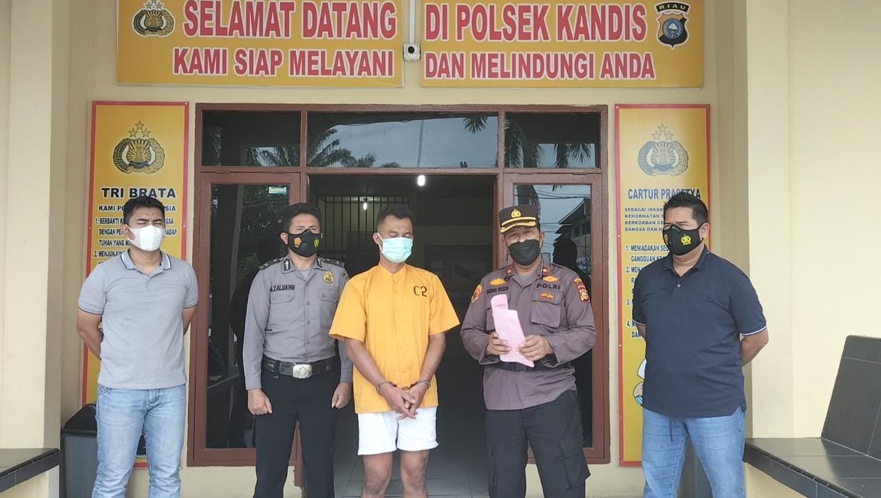 Pelaku KW penganiaya balita diamankan oleh Polsek Kandis.