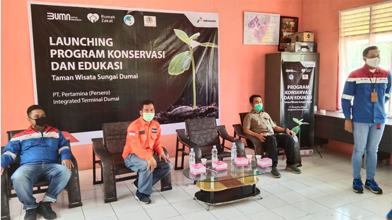 PT Pertamina (Persero) Integrated Dumai Launching Program Edukasi dan Konservasi Taman Wisata Sungai Dumai di kantor BKSDA Riau Resort Dumai , Sabtu (14/11/20).