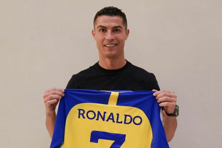 Cristiano Ronaldo diperkenalkan sebagai pemain baru Al Nassr pada 31 Desember 2022.