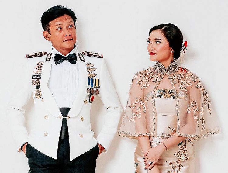 Selai Syah (kanan) dan suaminya Brigjen Hendra Kurniawan.