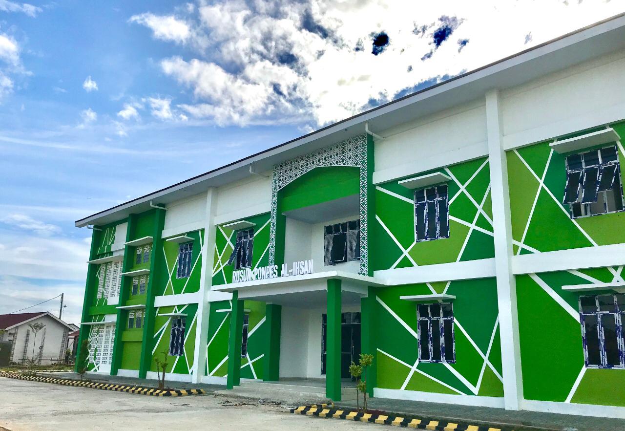 Salah satu rusun yang dibangun Direktorat Jenderal Perumahan Kementerian PUPR melalui Satuan Kerja Penyediaan Perumahan Provinsi Riau yakni Al Ihsan Boarding School di Desa Kubang Jaya Kabupaten Kampar.(KEMENTRIAN PUPR FOR RIAUPOS.CO)
