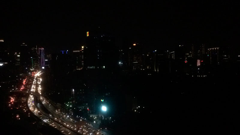 Blackout accident mengakibatkan Jakarta padam dan lumpuh dari siang hingga malam, Minggu (5/8/2019).  (DERY RIDWANSAH/JAWAPOS.COM)