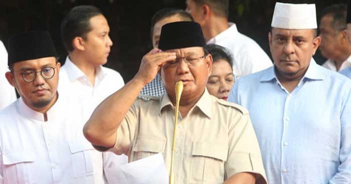 Prabowo Subianto saat menyampaikan kemenangannya sebagai presiden, Rabu (17/4/2019). (Ricardo/JPNN.com)