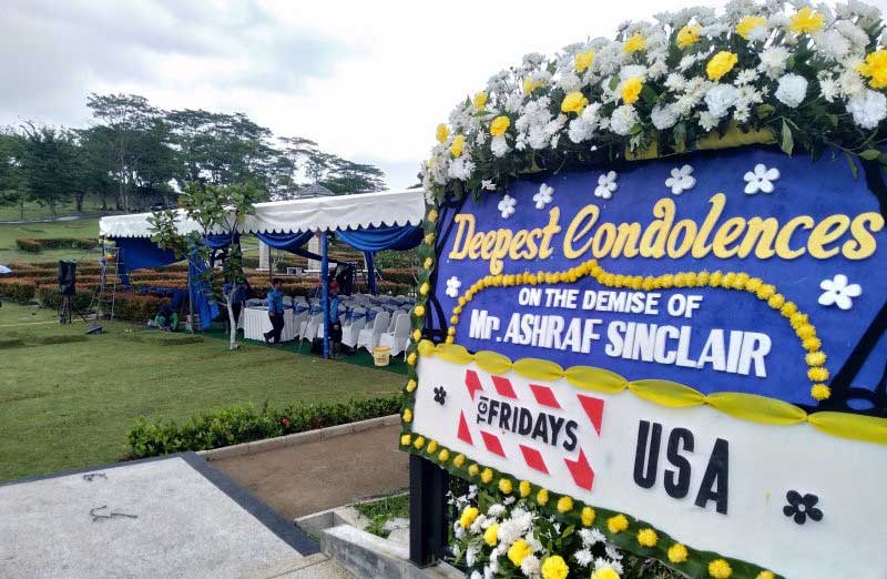 Jenazah Ashraf Sinclair akan dikubur di pemakaman mewah San Diego Hills Karawang.