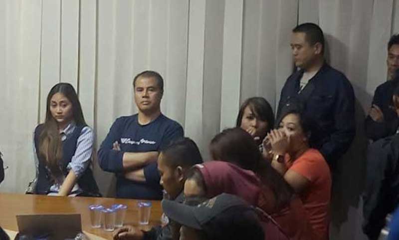 Mantan Bupati Garut Aceng Fikri bersama istrinya terjaring razia. (Istimewa)