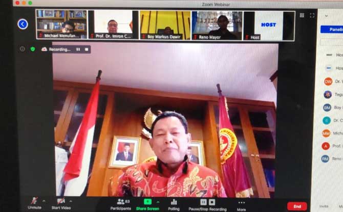 Tangkapan layar Deputi Kominfo Badan Intelejen Negara (BIN) Dr Wawan Hari Purwanto saat Webinar Menakar Masa Depan Papua, Ahad (14/6/2020). (EKO FAIZIN/RIAUPOS.CO)