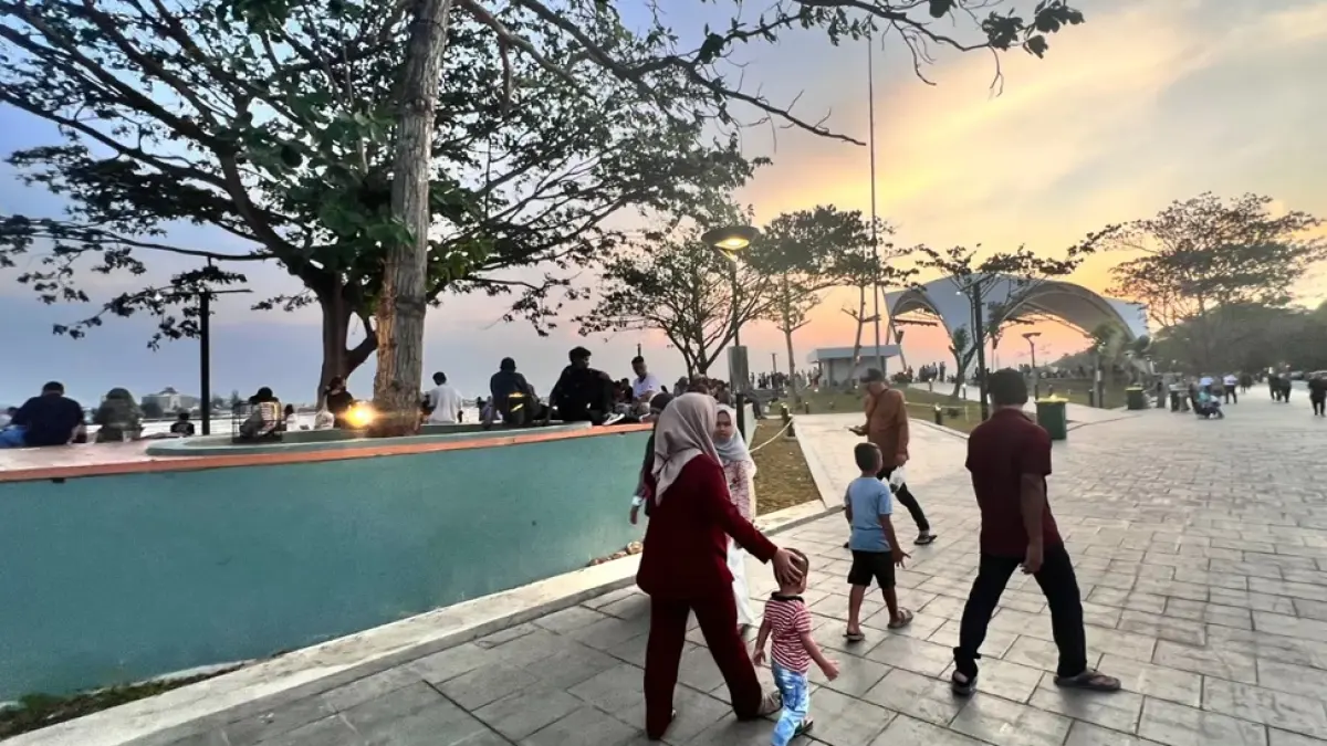 Teras Samarinda diarahkan menjadi pusat kegiatan berbagai komunitas.