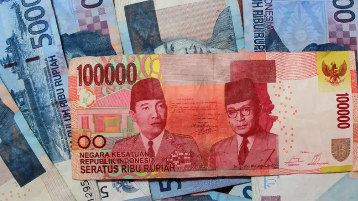 Ilustrasi uang bansos tunai. (Foto: Pixabay/EmAji)