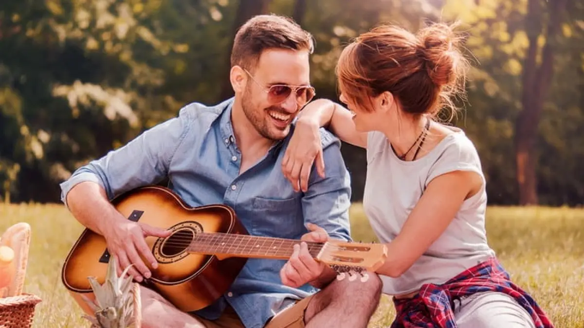 ilustrasi pria dan wanita