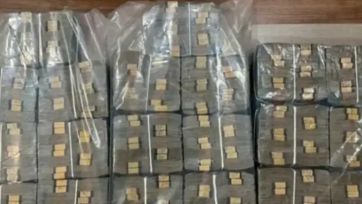 Uang cash Rp 1 Miliar hasil pengungkapan kasus yang ditangani Ditresnarkoba Polda Kaltim. (IST)