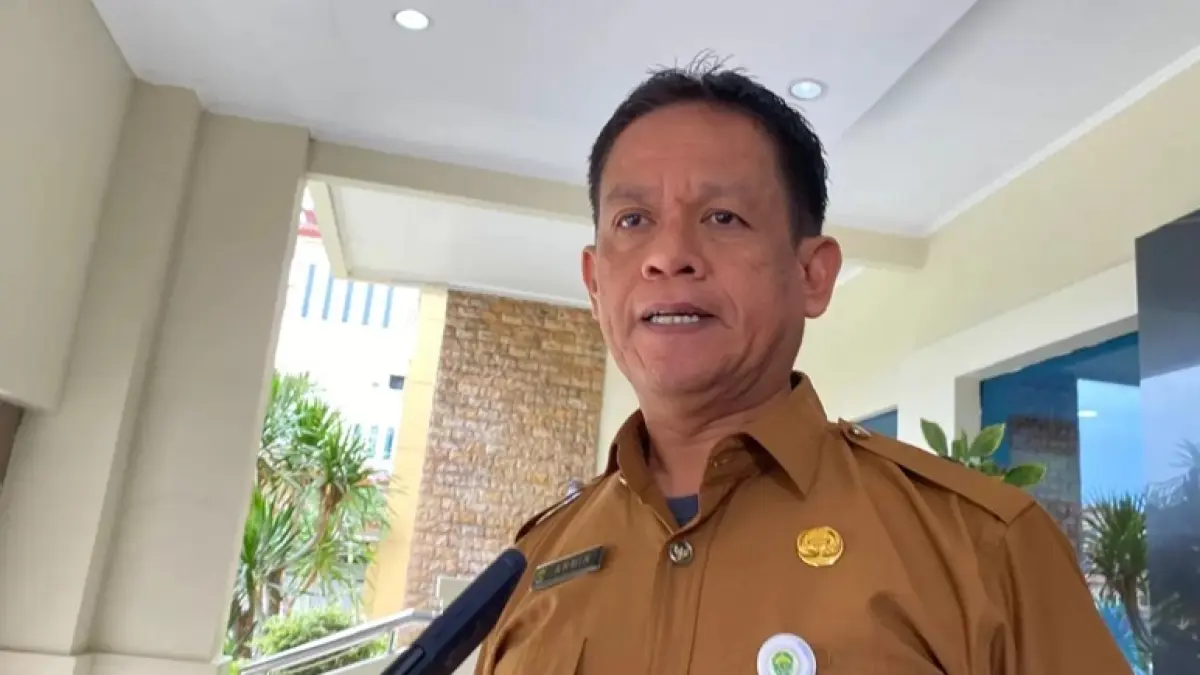 Plt Kepala Disdikbud Kaltim, Armin.