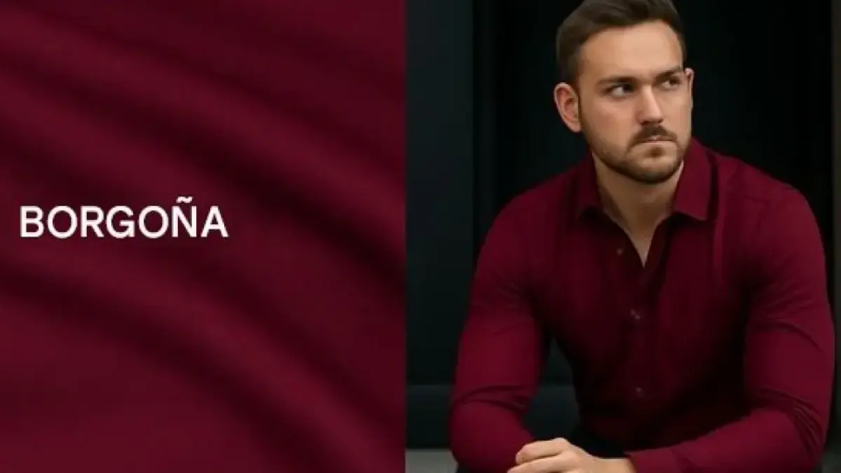 Burgundy dan hitam.