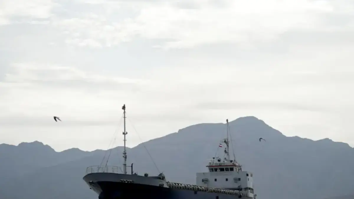 Sebuah kapal di selat Hormuz.