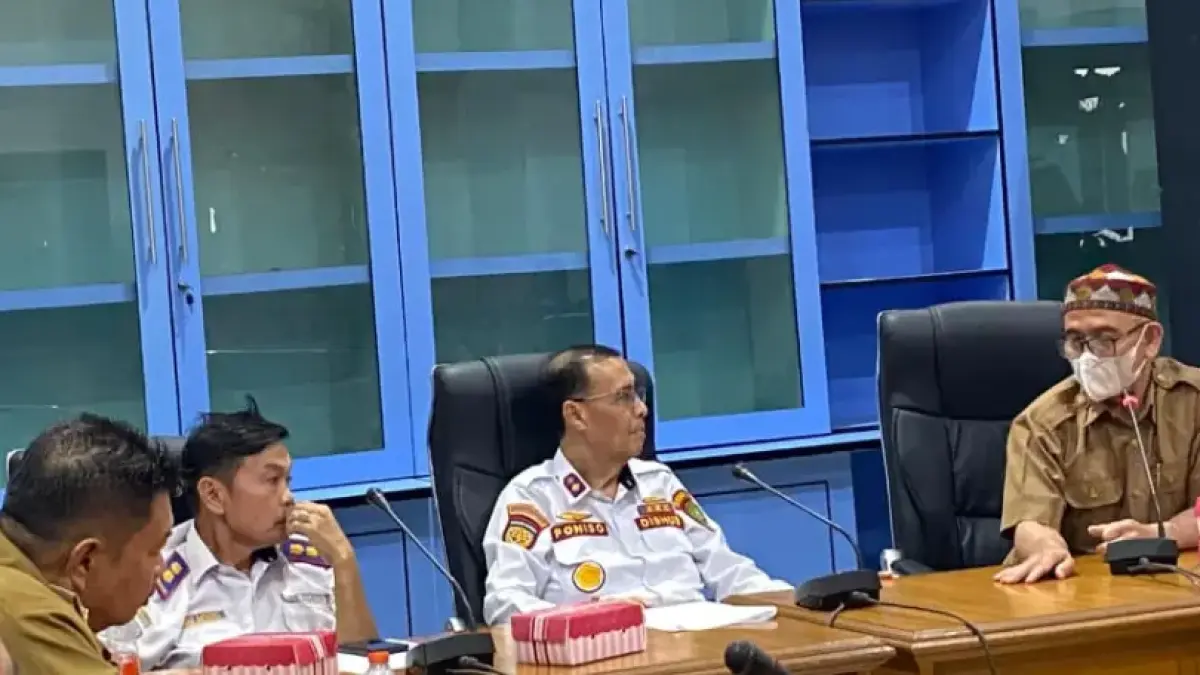 Rapat koordinasi rencana pelaksanaan bus perintis Dinas Perhubungan Kutim, Senin (21/9). (Jufriadi/KP)