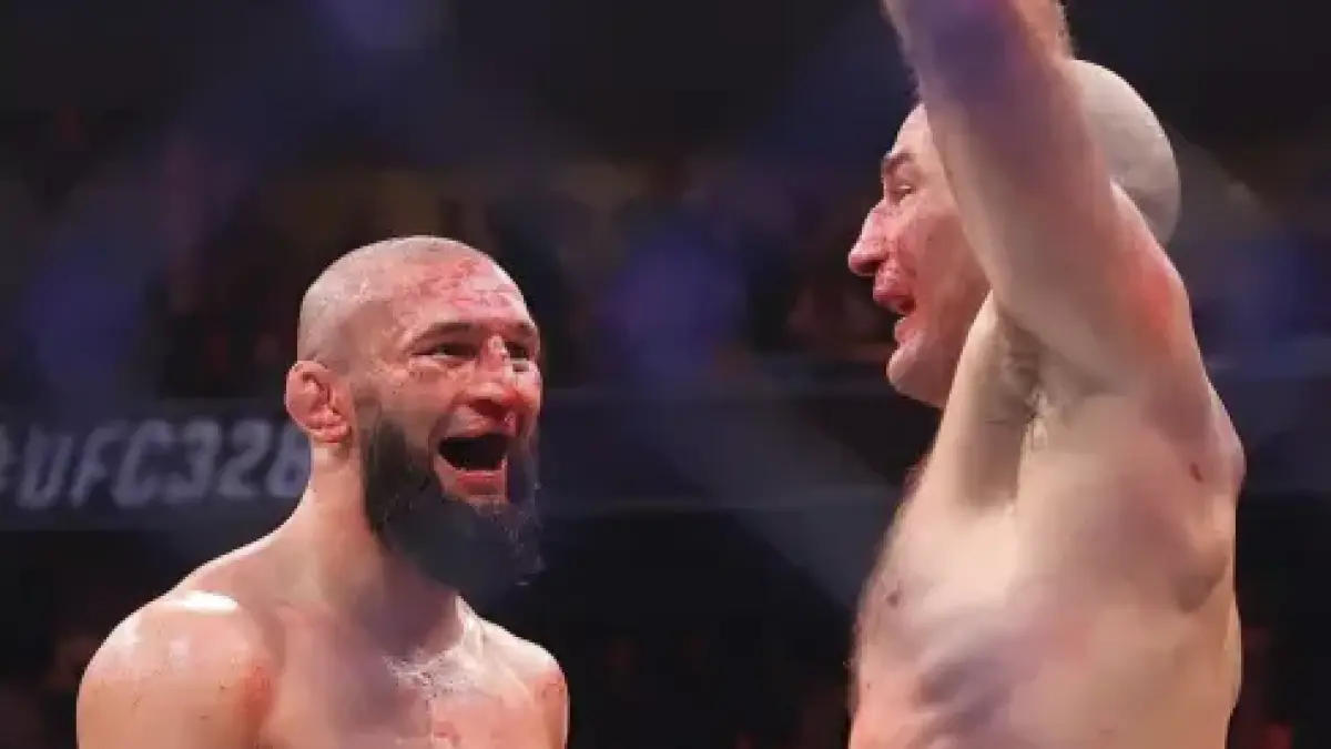 Khamzat dan Sean usai pertandingan.