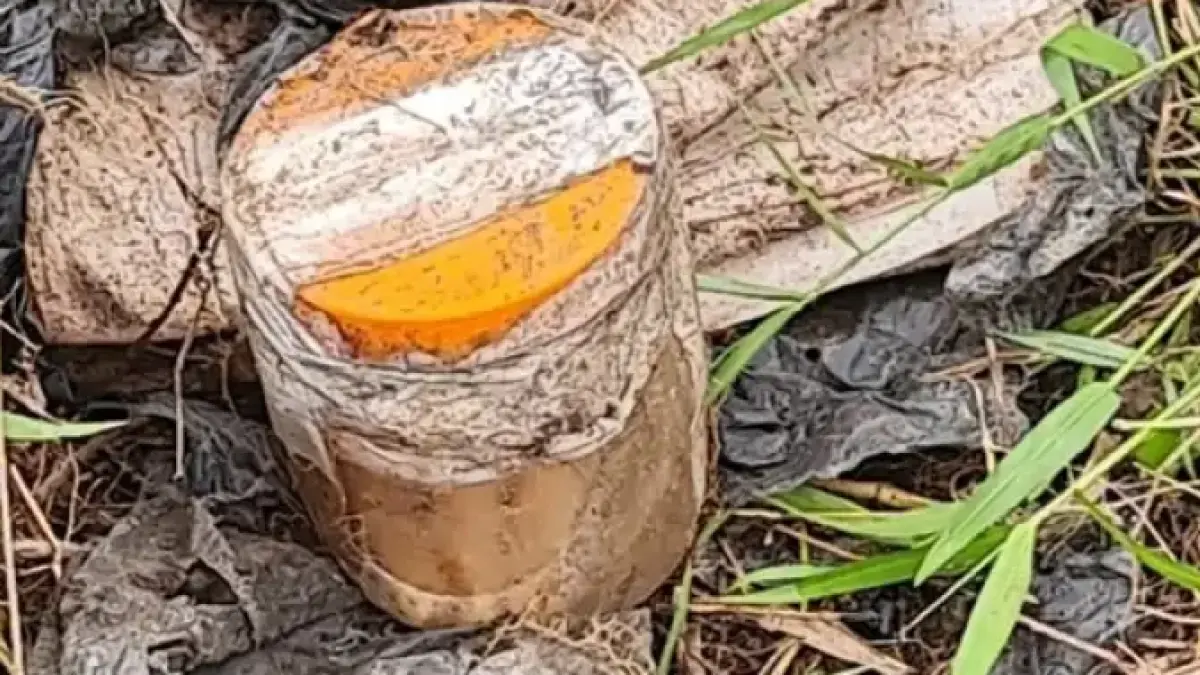 Polisi masih menelusuri pemilik tiga jari yang ditemukan dalam sebuah toples di area sebuah kebun di kawasan Sungai Kunjang.
