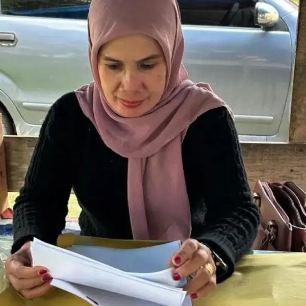 Zulfia Anita